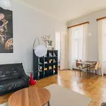 Stylish,Large & Bright Loft In City Center By Nw