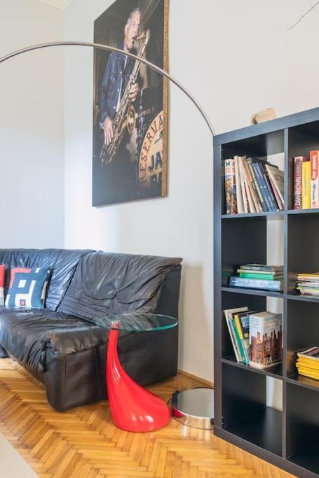 Stylish,large & Bright Loft In Center By Nw *