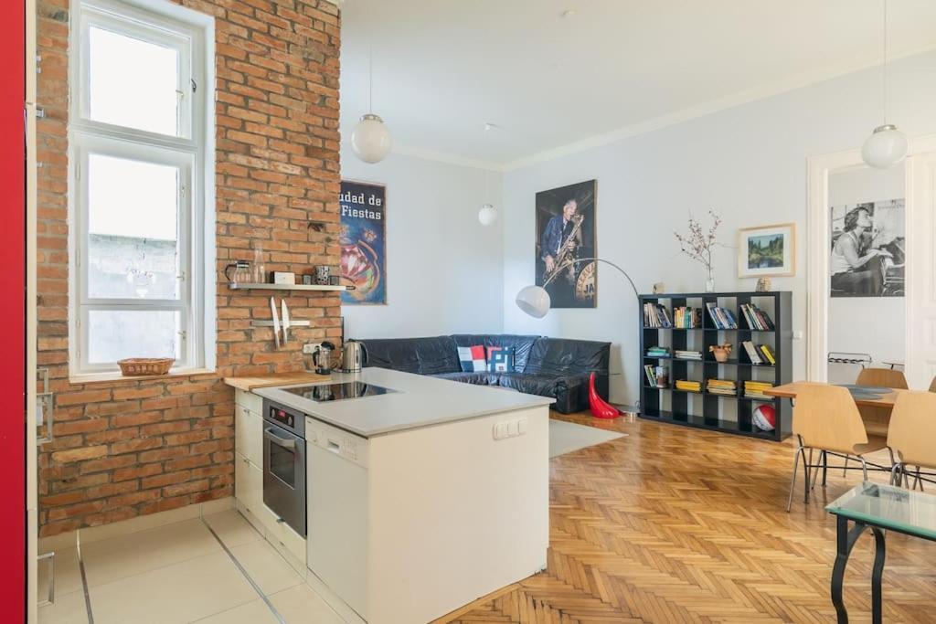 Apartment Stylish,large & Bright Loft In Center By Nw