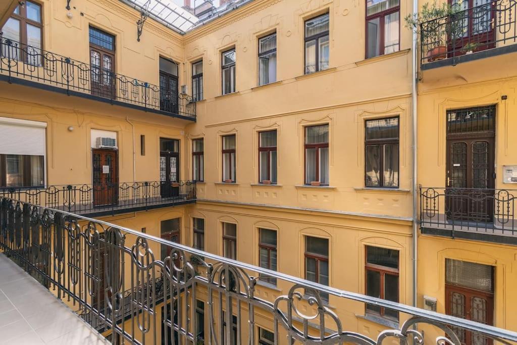 Stylish,large & Bright Loft In Center By Nw Apartment *