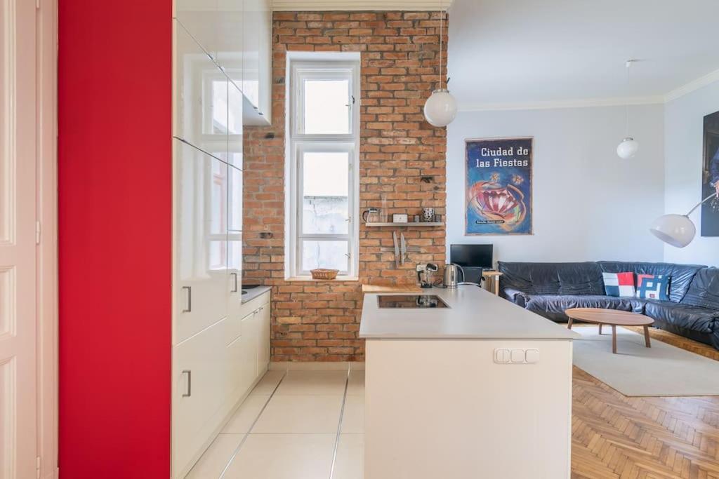 Stylish,large & Bright Loft In Center By Nw *